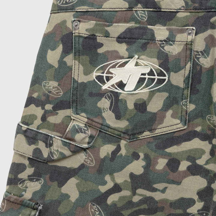 Intuition Camo Cargo Jorts - Green
