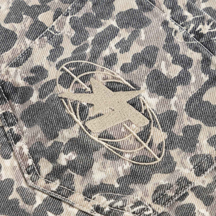 Intuition Leopard Cargo Jorts - Camel