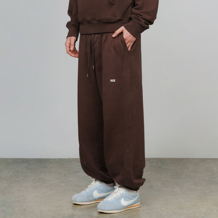 True Classic Jogger - Brown