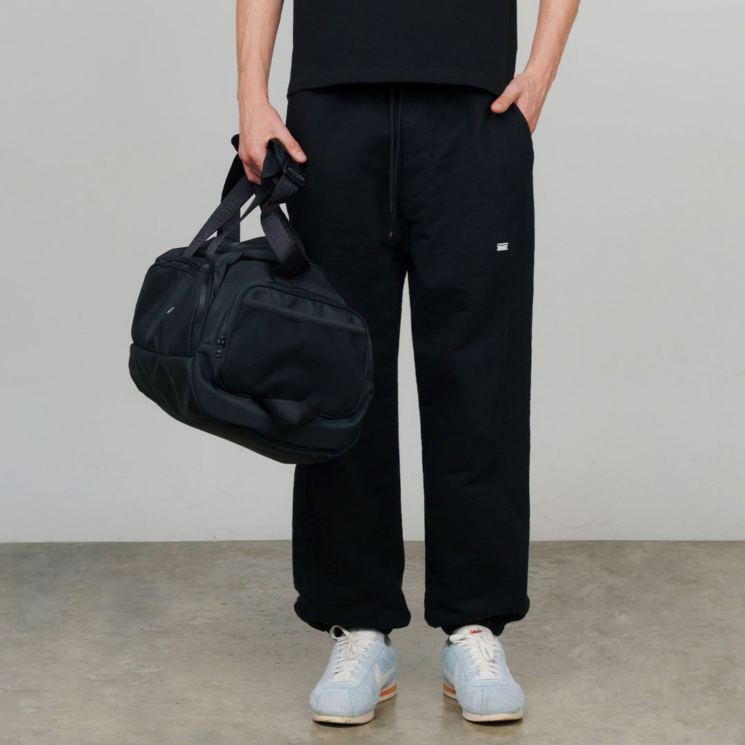 True Classic Sports Bag - Black