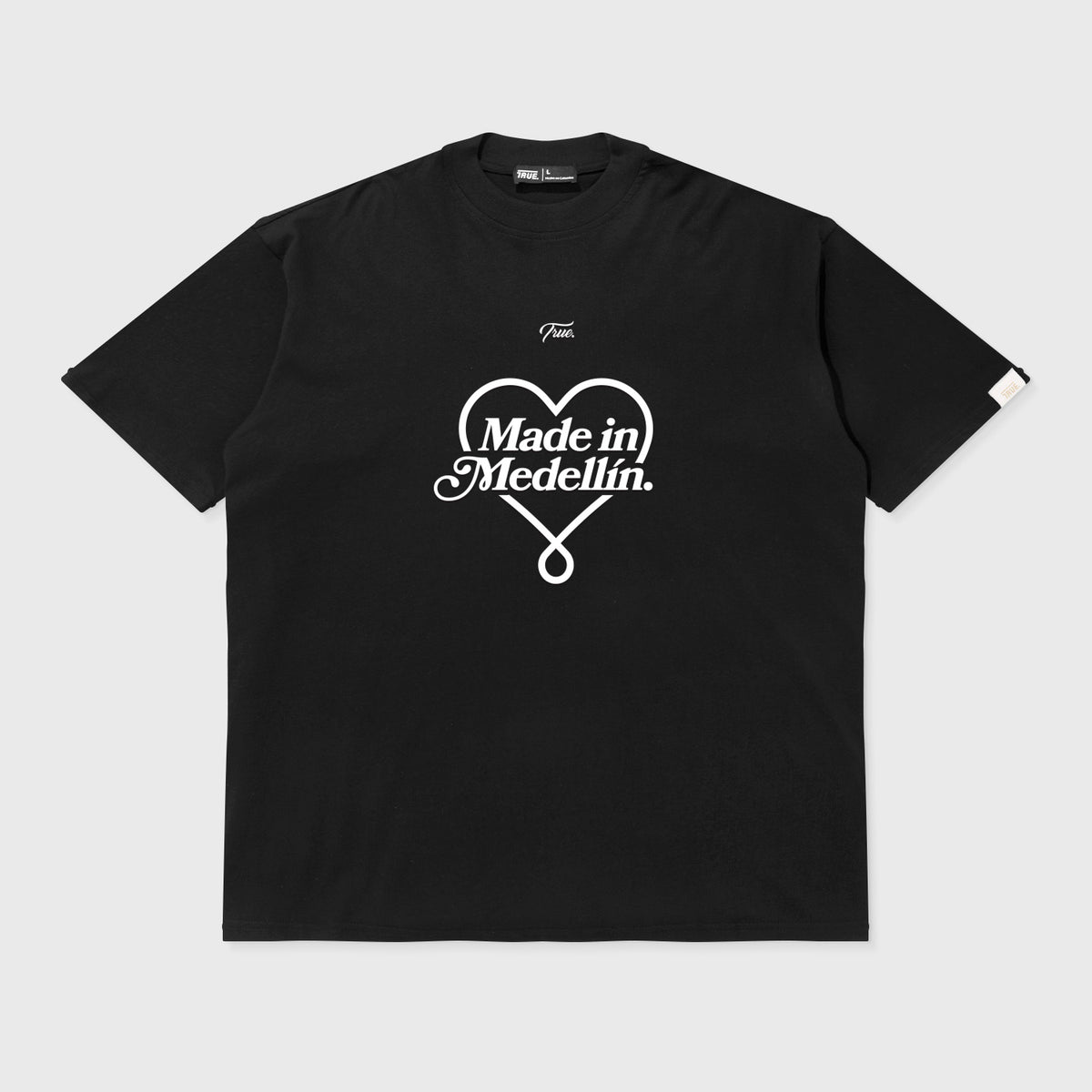 Camiseta Oversized Medellín Negra– - Main Image