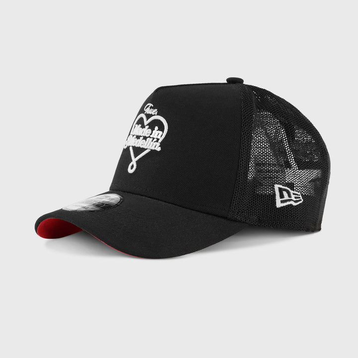 True X New Era 940AF Trucker Blk Medellin