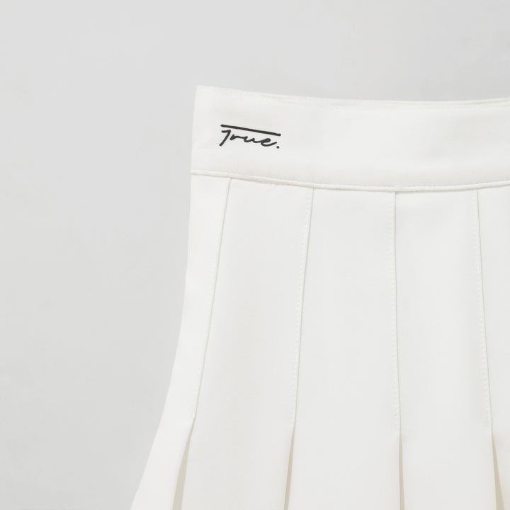 Falda plisada blanca